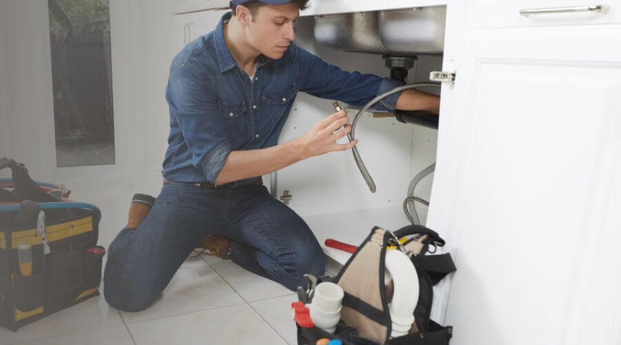 Expert burst pipe repair services in Gardner, IL